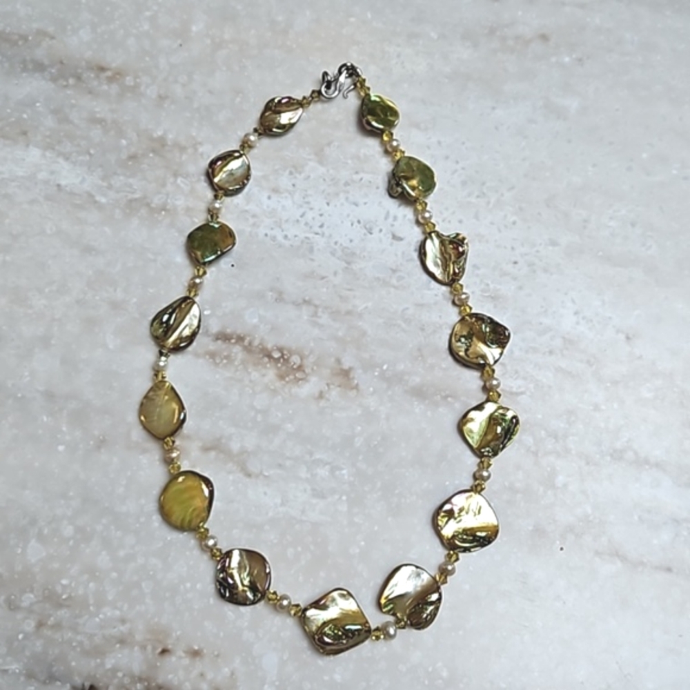 😍Gold & Green Nugget/Beaded Necklace 18"😍 NWOT